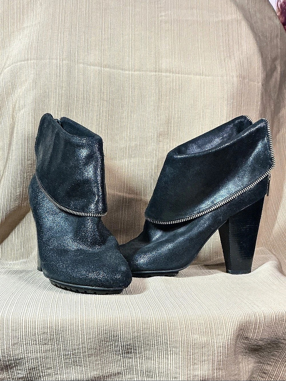 Michael Kors Black Heeled Ankle Boots Like New